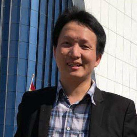 cropped-How_tze_koh.jpg